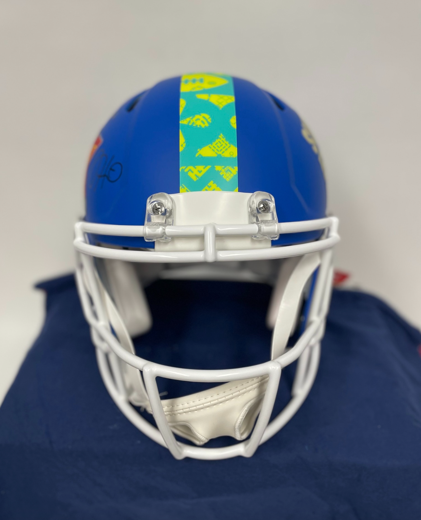 Multi-Auto Philadelphia Eagles Super Bowl LIX Special Edition Helmet (Hurts, De