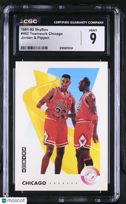 1991-92 Skybox Teamwork Chicago Jordan & Pippen #462 CGC 9