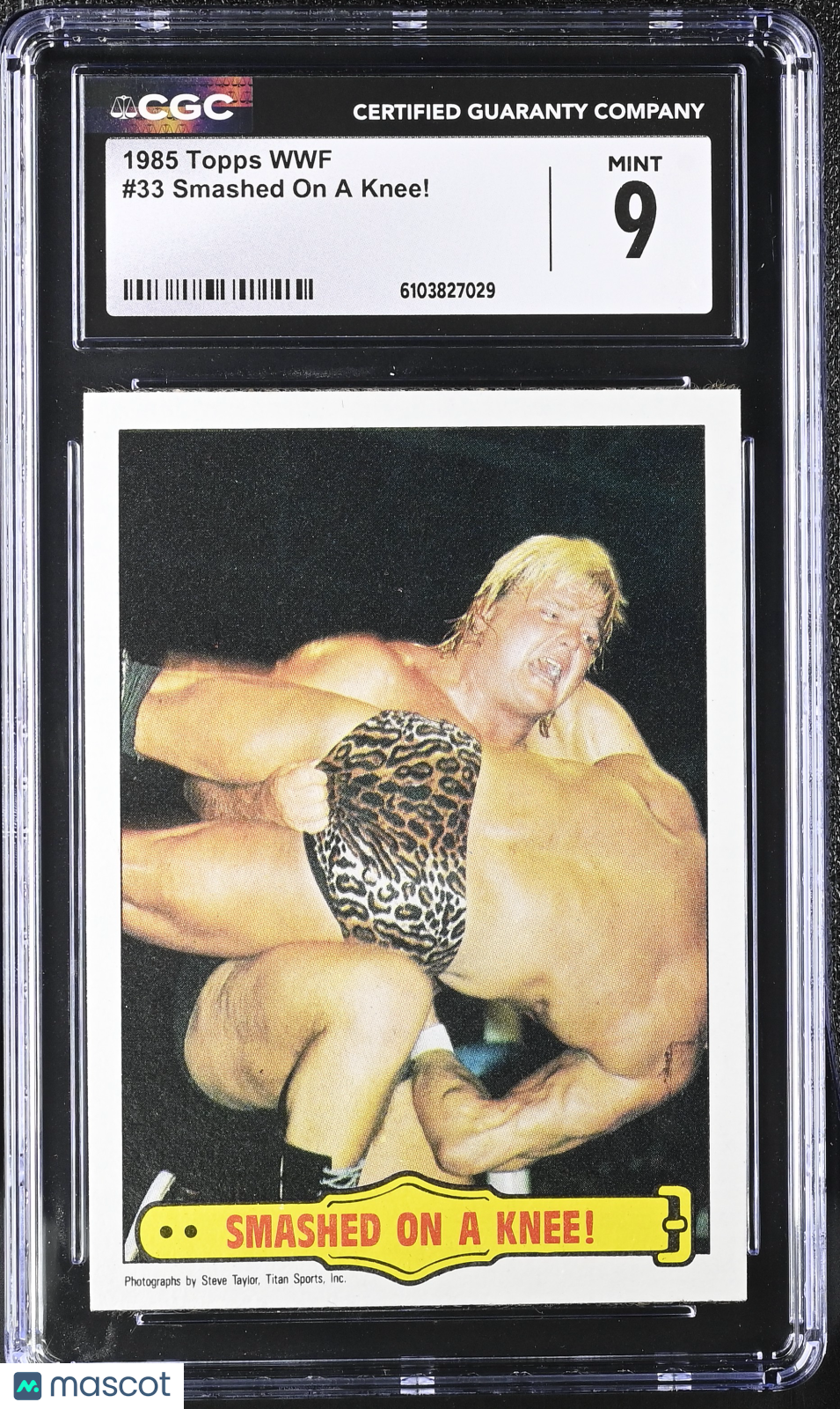 1985 Topps WWF Smashed On A Knee! #33 CGC 9