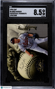 1998 Leaf Greg Maddux Statistical Standouts 2500 #5 SGC 8.5