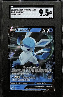 2021 Pokemon Evolving Skies Glaceon V 040/203 SGC 9.5 Mint+